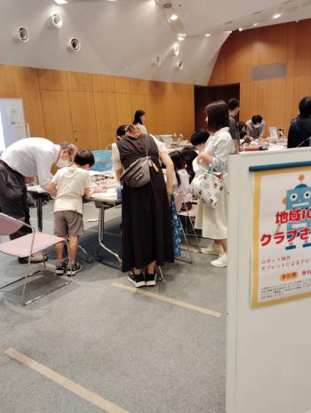 イースト1
